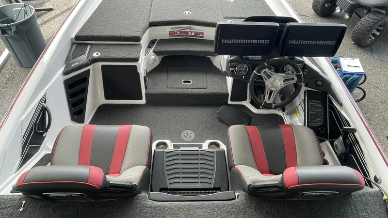 Slide: The Image of Skeeter FXR20 Select 2021 - 10