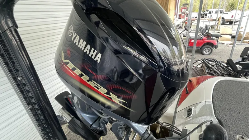 Slide: The Image of Skeeter FXR20 Select 2021 - 14