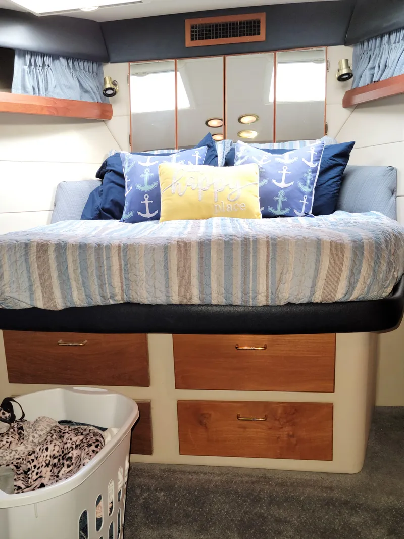 Slide: The Image of Master Suite - 24