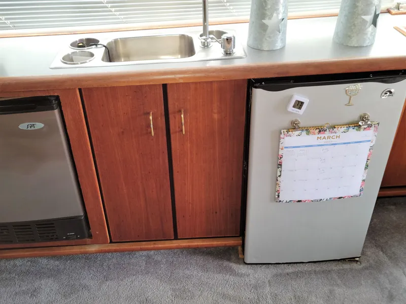 Slide: The Image of Large & Open Full Galley - 30