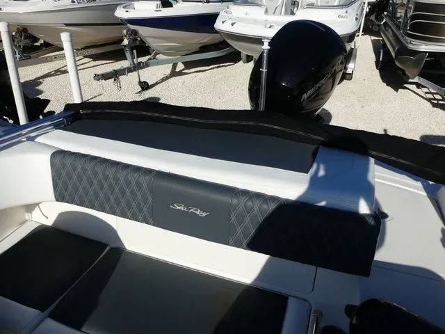 Slide: The Image of Sea Ray SPX 190 Outboard 2017 - 13