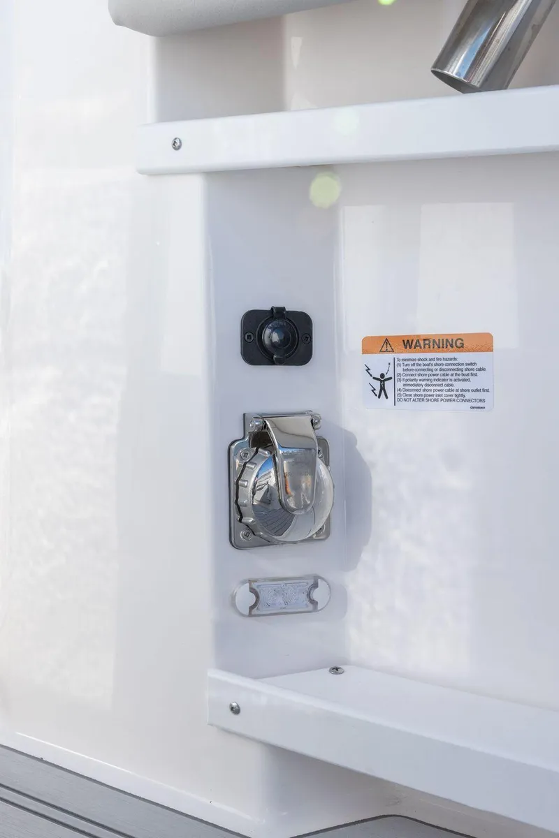 Slide: The Image of Solara S-250 CW 2023 - 59