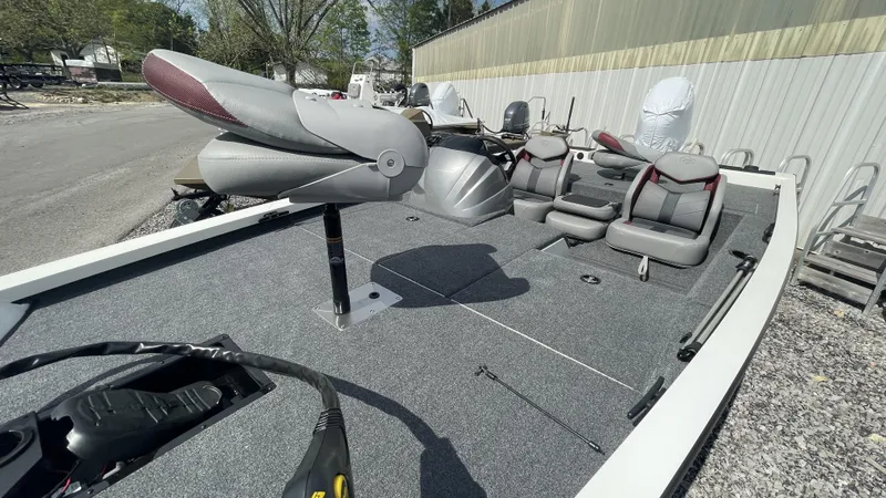 Slide: The Image of G3 Sportsman 1710 2023 - 11