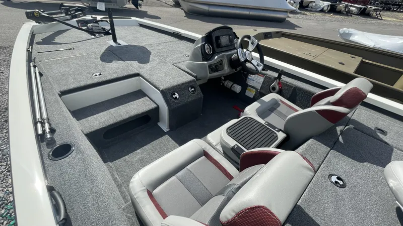 Slide: The Image of G3 Sportsman 1710 2023 - 12