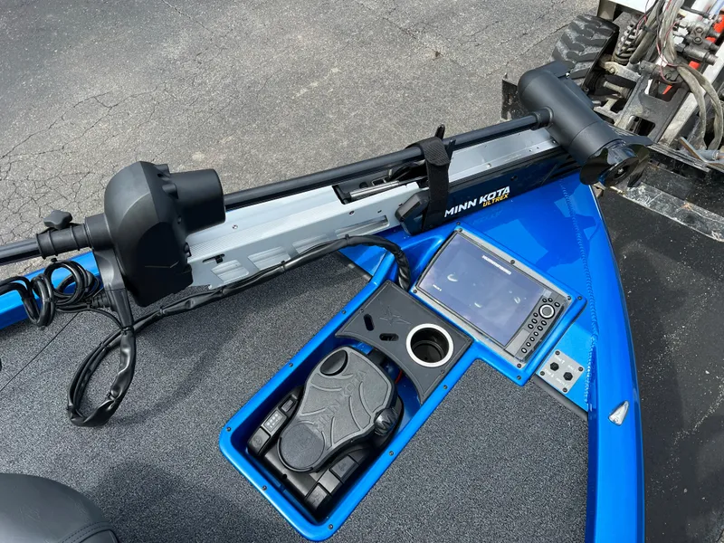 Slide: The Image of 2023 Vexus AVX1980 boat with Minn Kota trolling motor and control panel. - 12