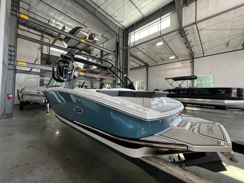 Slide: The Image of Cobalt CS23 Surf 2023 - 3