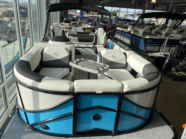 Slide: The Image of South Bay 523ULE ULTIMATE ENTERTAINER! 2023 - 1