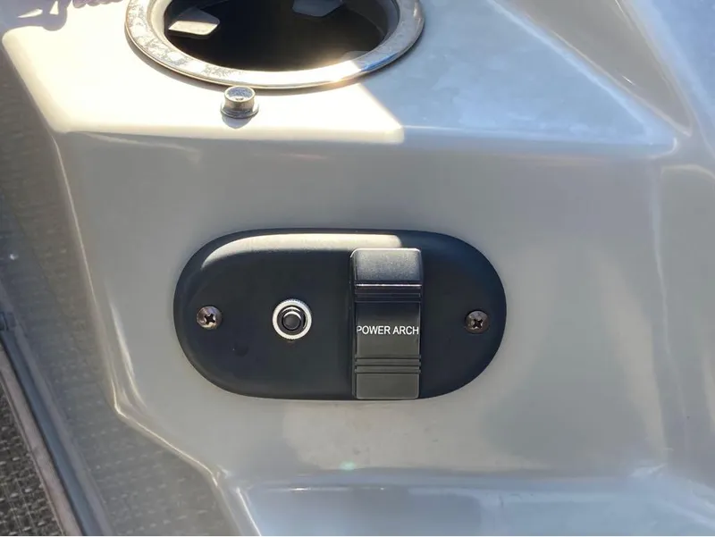 Slide: The Image of Power arch switch on a 2020 Godfrey San Pan 26 boat. - 21