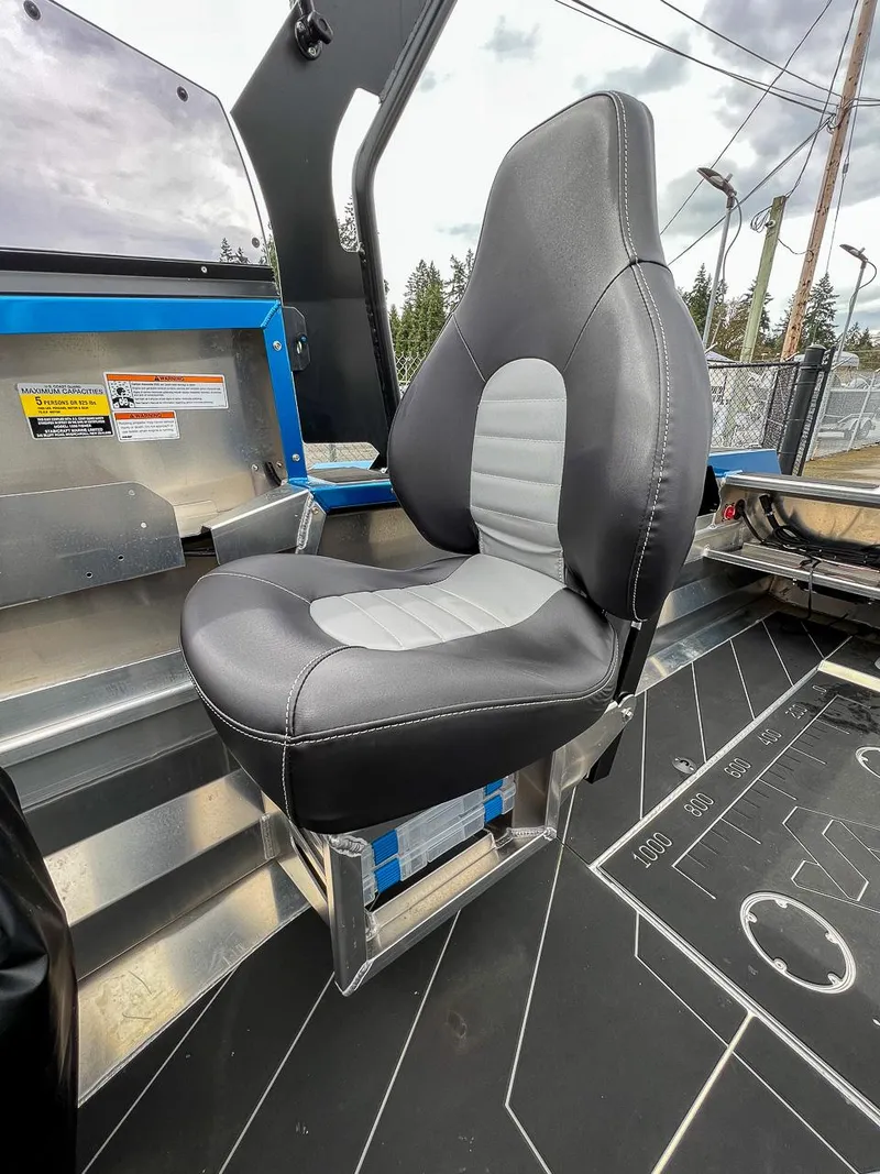 Slide: The Image of Stabi-Craft 1550 Fisher 2026 - 11