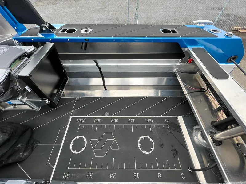 Slide: The Image of Stabi-Craft 1550 Fisher 2026 - 17