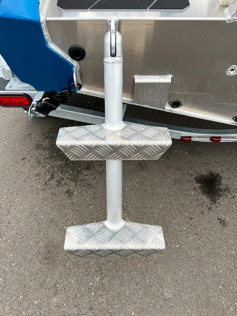 Slide: The Image of Stabi-Craft 1550 Fisher 2026 - 20