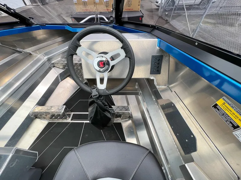 Slide: The Image of Stabi-Craft 1550 Fisher 2026 - 9