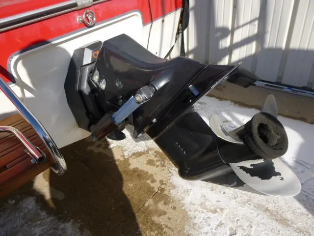 Slide: The Image of Outboard motor of a 1990 Sunbird CORSICA 188 Cuddy Cabin boat. - 15