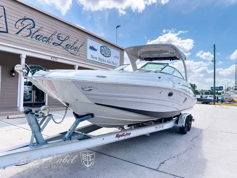 Slide: The Image of Crownline Boats E305 XS 2021 - 3