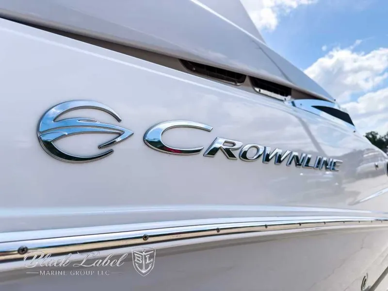 Slide: The Image of Crownline Boats E305 XS 2021 - 6