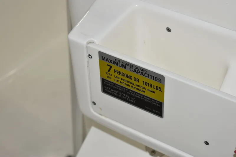 Slide: The Image of Key West Boats 189 FS w/ T-Top 2024 - 29