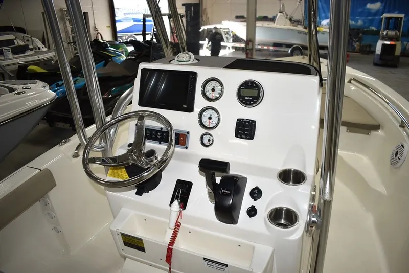 Slide: The Image of Key West Boats 189 FS w/ T-Top 2024 - 30