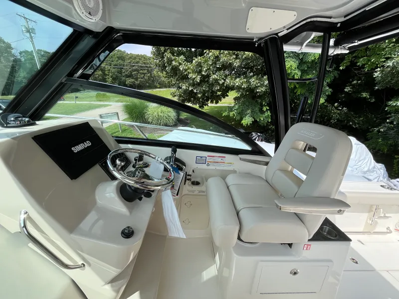 Slide: The Image of Boston Whaler 285 Conquest 2027 - 16