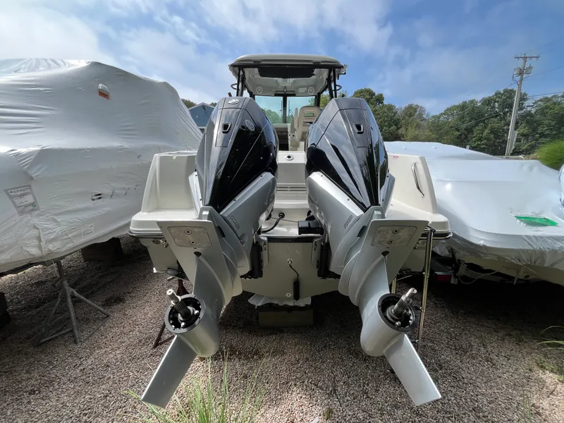 Slide: The Image of Boston Whaler 285 Conquest 2027 - 35