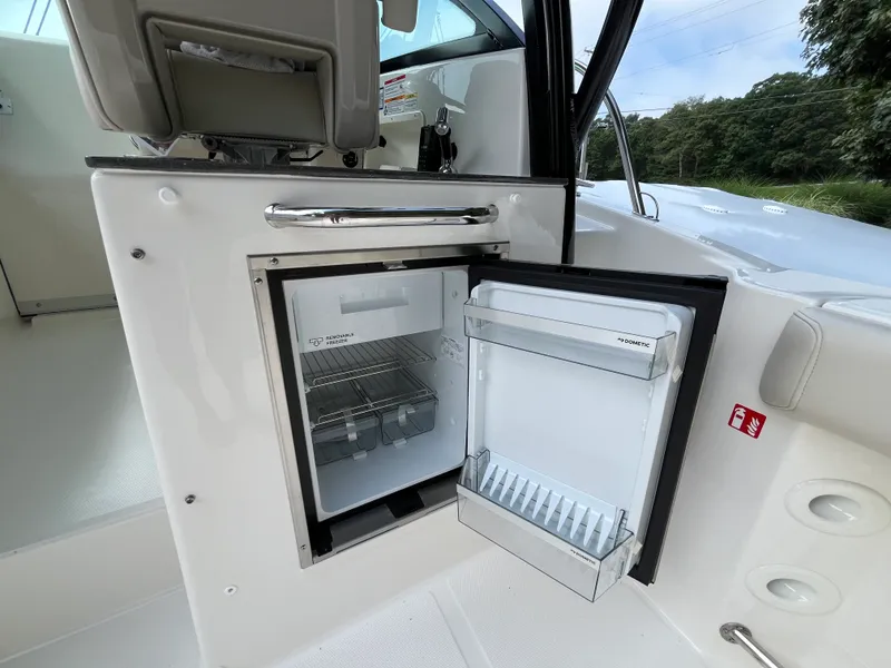 Slide: The Image of Boston Whaler 285 Conquest 2027 - 10