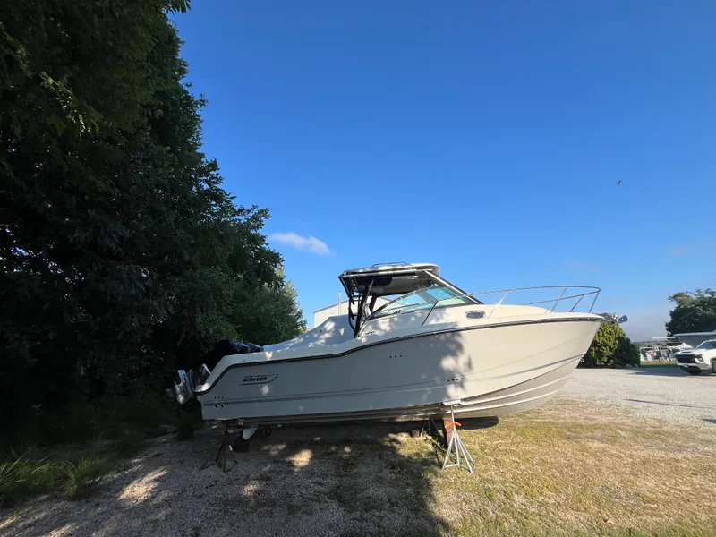 The Image of Boston Whaler 285 Conquest 2027 - 0