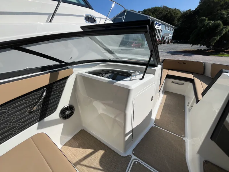 Slide: The Image of Sea Ray SPX 210 Outboard 2027 - 9