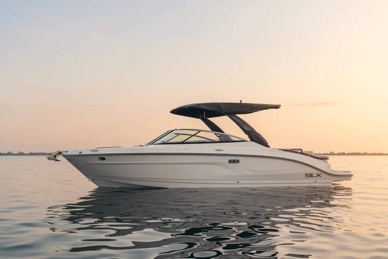 Slide: The Image of Sea Ray SLX 280 2027 - 3
