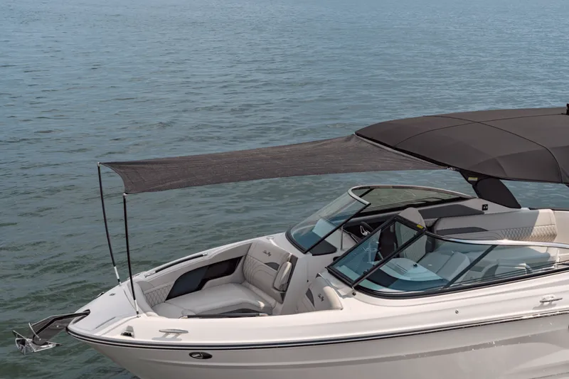 Slide: The Image of Sea Ray SLX 280 2027 - 4