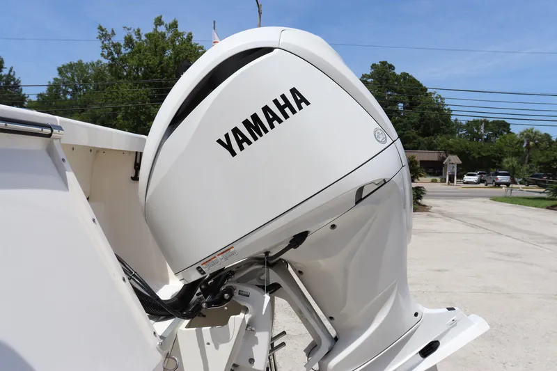 Slide: The Image of 2023 Sea Born SX239 Offshore with Yamaha outboard motor. - 8