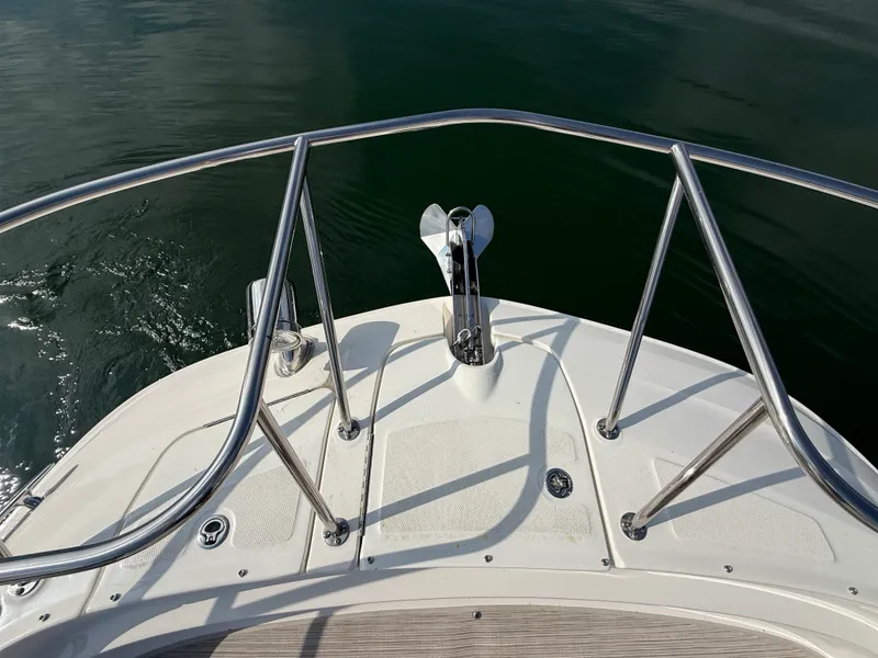 Slide: The Image of Sea Ray 320 SUNDANCER 2024 - 42