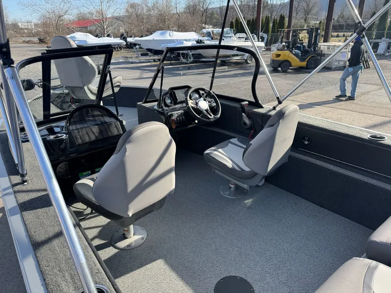 Slide: The Image of Starweld 16 Fusion DC - IN STOCK 2023 - 3