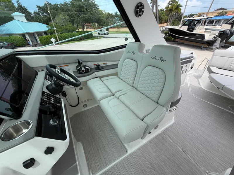 Slide: The Image of Sea Ray Sundancer 320 Outboard 2027 - 16