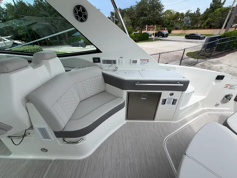 Slide: The Image of Sea Ray Sundancer 320 Outboard 2027 - 12