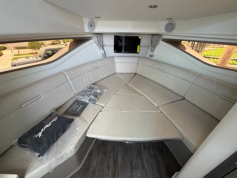 Slide: The Image of Sea Ray Sundancer 320 Outboard 2027 - 30