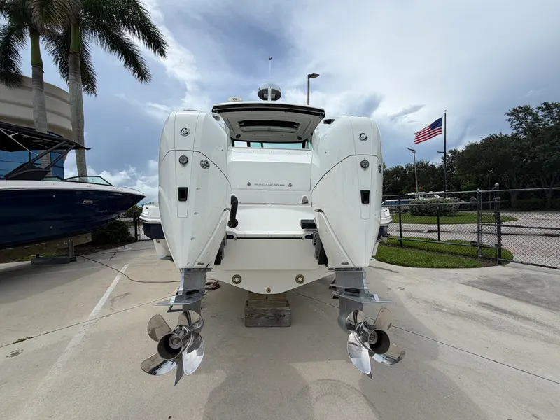 Slide: The Image of Sea Ray Sundancer 320 Outboard 2027 - 2
