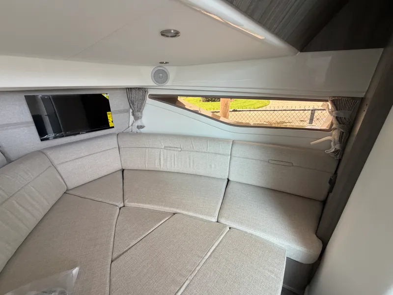 Slide: The Image of Sea Ray Sundancer 320 Outboard 2027 - 31
