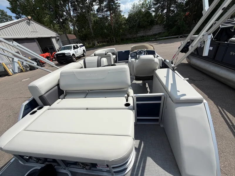 Slide: The Image of Sylvan MIRAGE 8522 CLZ 2023 - 25