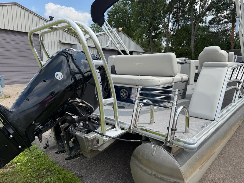 Slide: The Image of Sylvan MIRAGE 8522 CLZ 2023 - 3