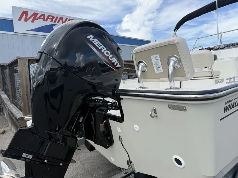 Slide: The Image of Boston Whaler 190 Montauk 2027 - 11