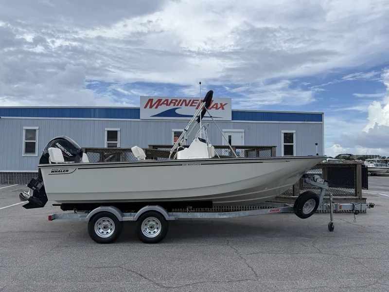 Slide: The Image of Boston Whaler 190 Montauk 2027 - 1