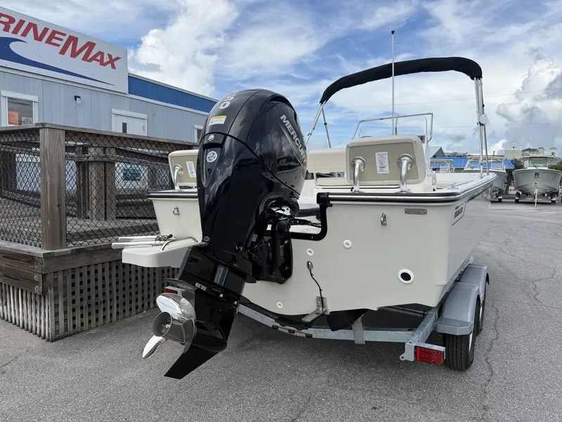 Slide: The Image of Boston Whaler 190 Montauk 2027 - 8