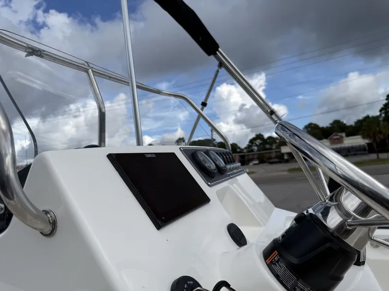 Slide: The Image of Boston Whaler 190 Montauk 2027 - 26