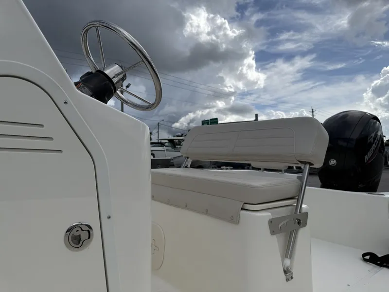 Slide: The Image of Boston Whaler 190 Montauk 2027 - 24