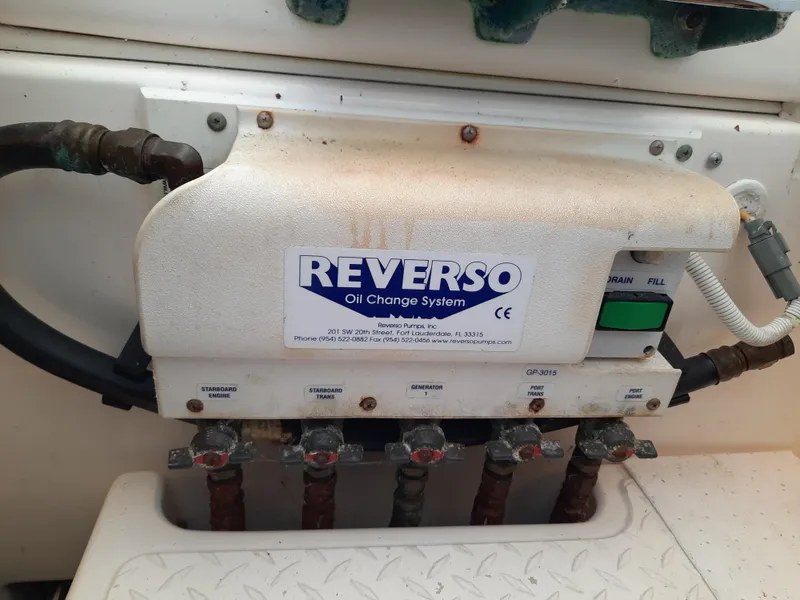 Slide: The Image of Tiara 3900 Convertible 2008 - 63