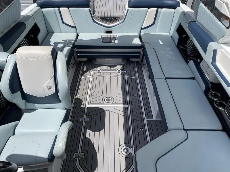 Slide: The Image of Nautique Super Air Nautique G23 2019 - 6