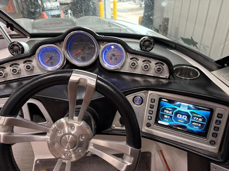 Slide: The Image of MasterCraft X2 2015 - 28