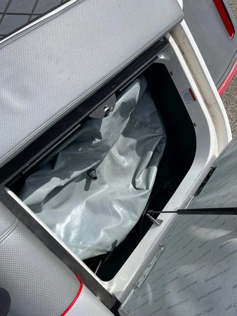 Slide: The Image of MasterCraft X2 2015 - 24