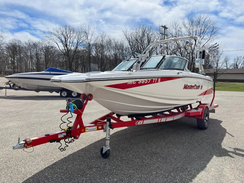 Slide: The Image of MasterCraft X2 2015 - 4