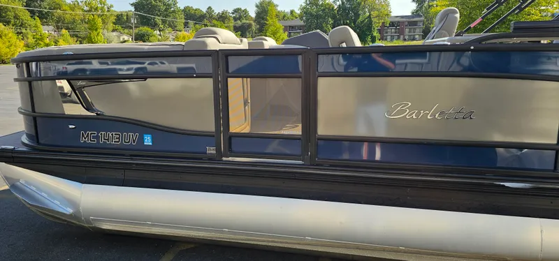 Slide: The Image of Barletta LUSSO 25UETT 2022 - 10