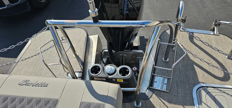 Slide: The Image of Barletta LUSSO 25UETT 2022 - 16